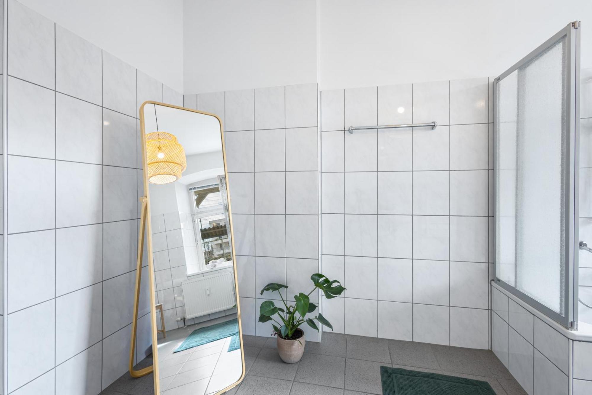 Stylische Altbauwohnung Bregenz Am See Exteriör bild